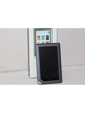 Barnes and Noble NOOK Color BNRV200 8GB 7 Inch eReader Tablet